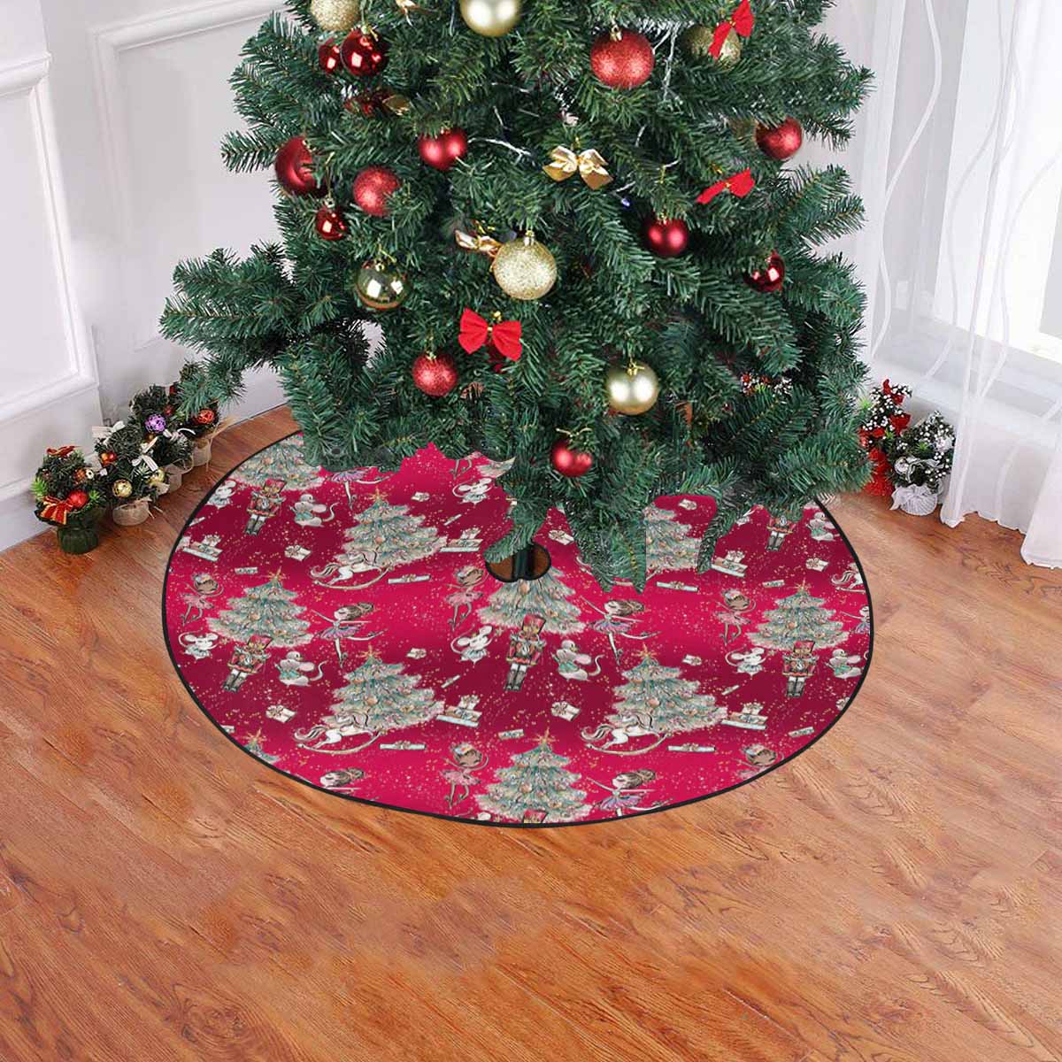 Red Christmas Christmas Tree Skirt