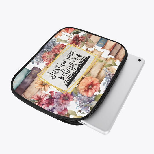 Tablet Sleeve - Books - Just one more Chapter - awd-503