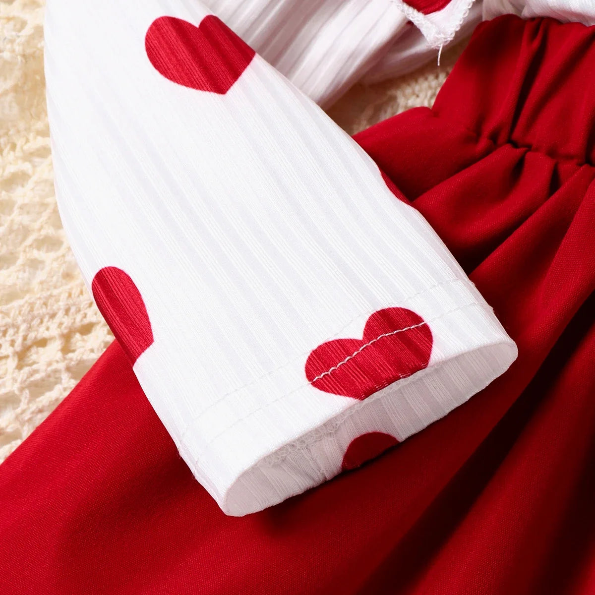 Baby Girl Heart-shaped Dress Set Soft and Comfortable  Perfect for Outings and Daily Wear Basic Style 2pcs