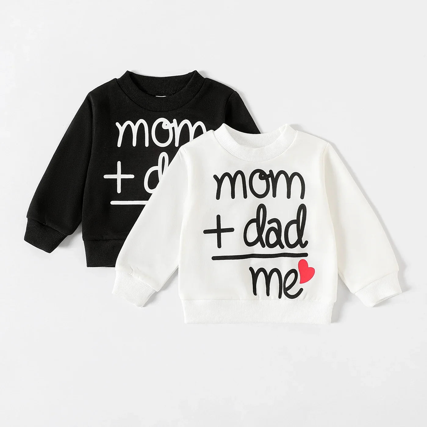 Baby Boy/Girl Heart & Letter Print Long-sleeve Sweatshirt Soft and Comfortable  Perfect for Outings and Daily Wear