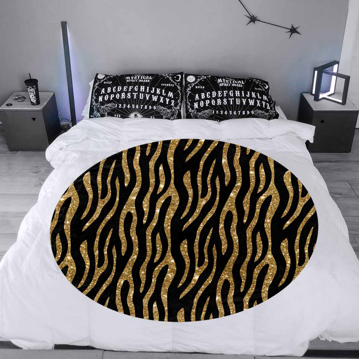 Black and Gold Glitter Leopard Print  Circular Micro Fleece Blanket 47"